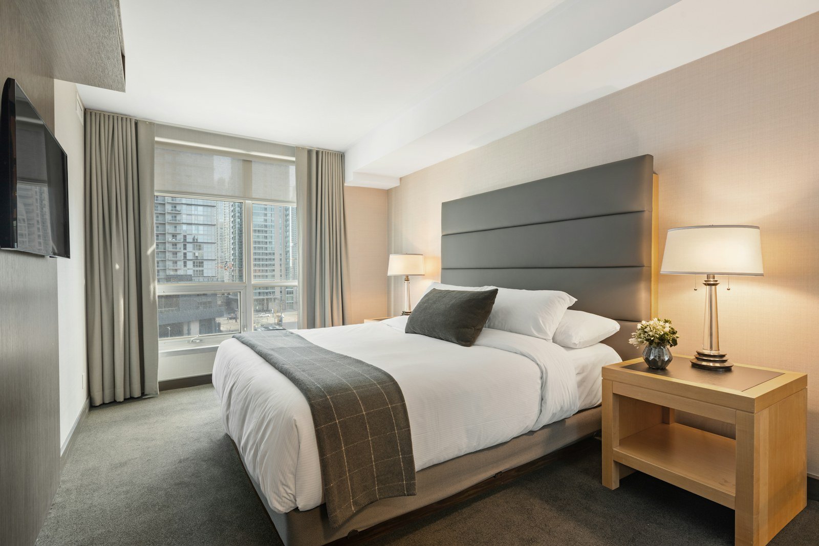 Net opgemaakt hotelbed