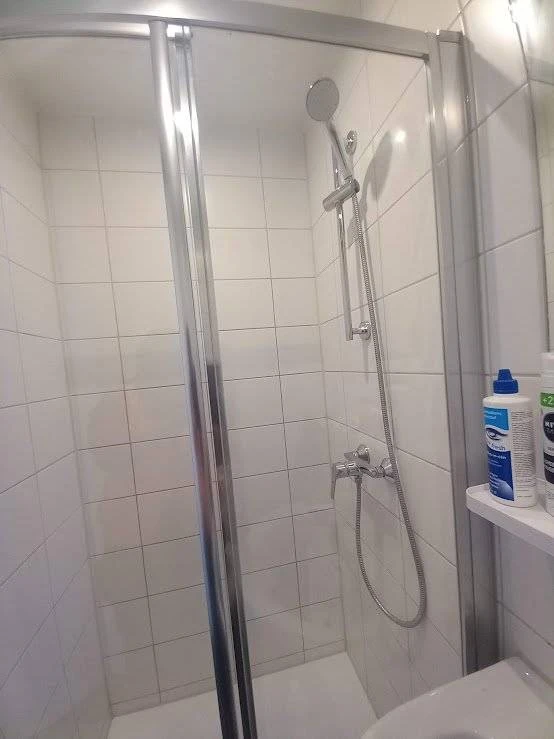 Dezelfde douche na reiniging